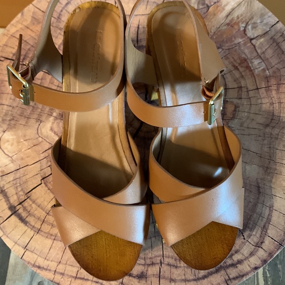 Chunky Leather Heeled Sandal - Picture 8 of 10